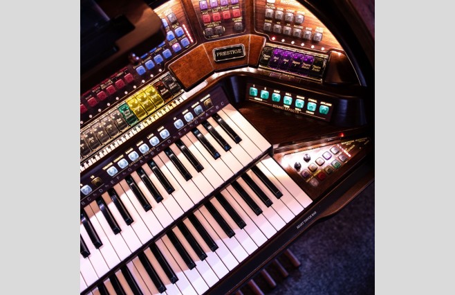 Used Lowrey Prestige Organ All Inclusive Top Grade Package (SN:0A5000604F848971) - Image 8